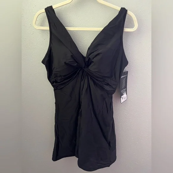 New Miraclesuit Plus Size Marais Swim Dress in Black Size 18